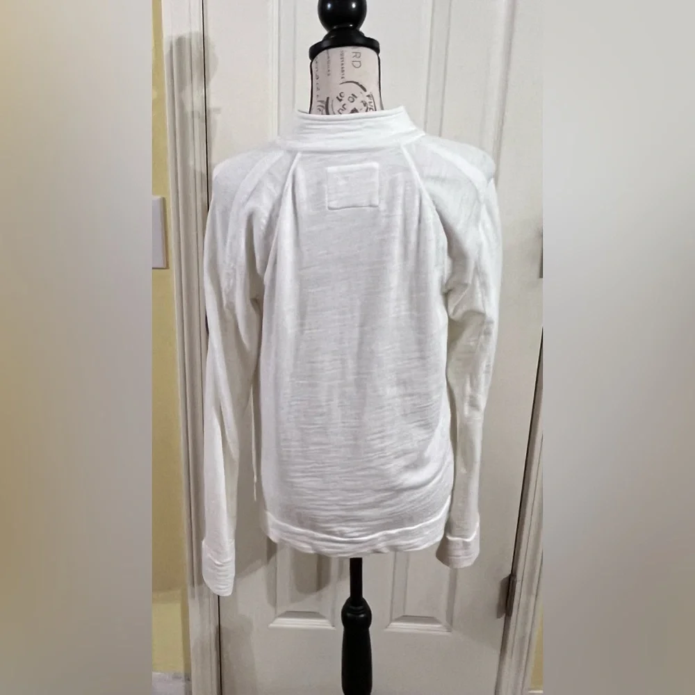 Lilly Pulitzer Resort White Ashlee Pullover- NWOT. - Picture 8 of 10